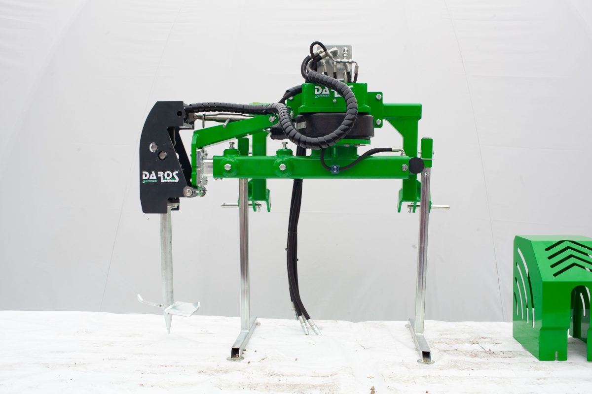 COMPACT LR180 TOOL CARRIER FRAME WITH GUIDE RAIL